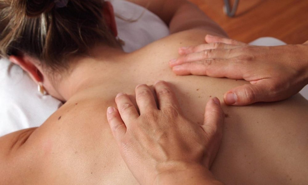 woman, hands, massage, massaging, physiotherapy, back, relax, skin, spa, wellness, masseuse, relaxation, physiotherapy, relax, skin